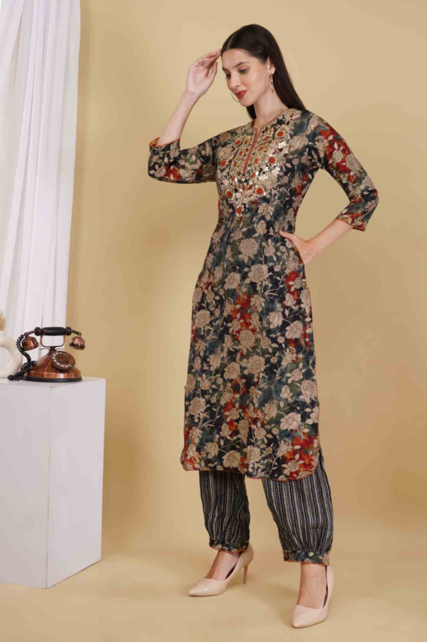 Embroidery Work Kurta Set wesnic clothing
